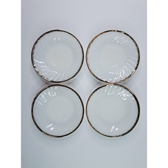 FIRE KING OVEN WARE SET OF 4 WHITE MILK SWIRL GOLD SAUCER PLATE  DINNERWARE - Picture 1 of 4